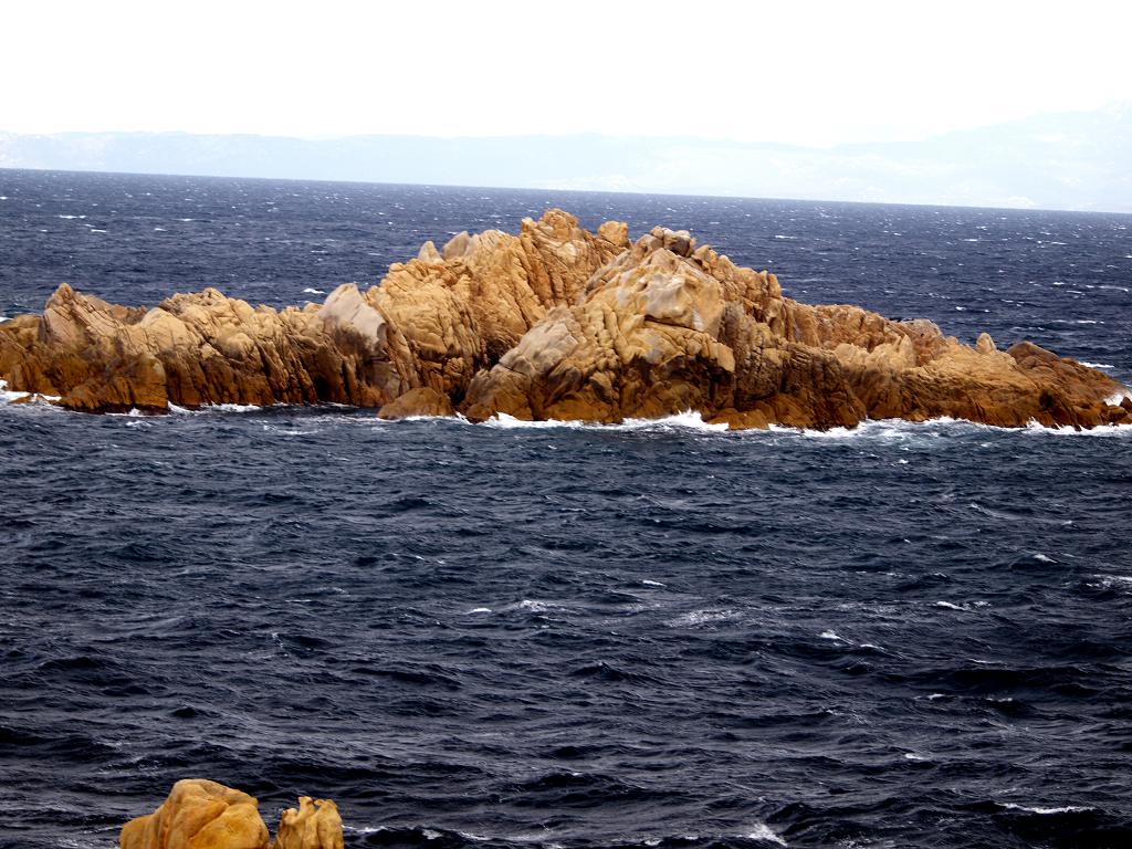 Isole Li Nibani
