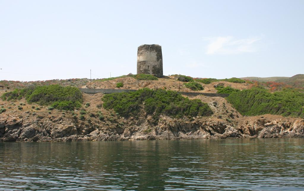 Torre di Cala Oliva