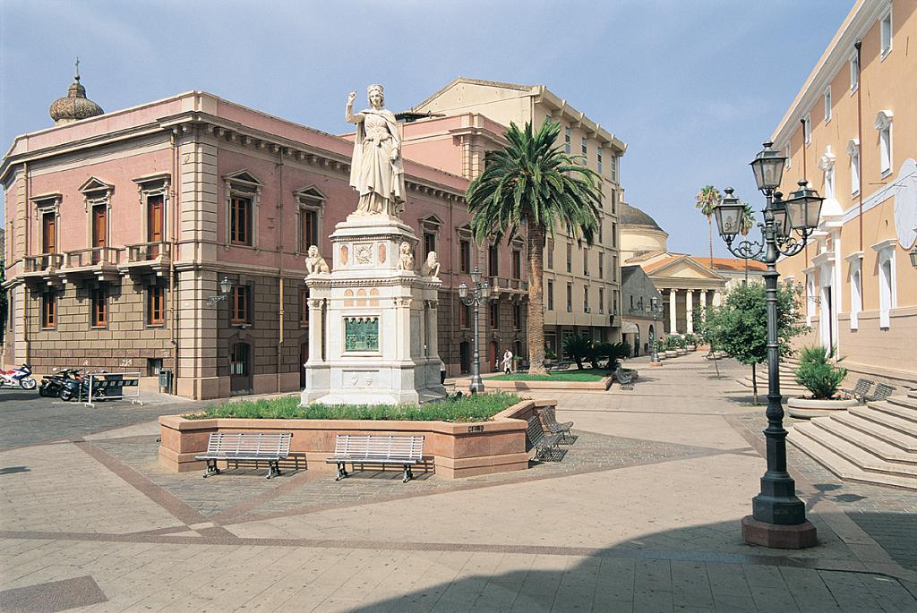 Piazza Eleonora
