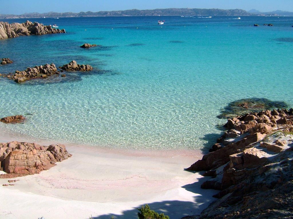Spiaggia Rosa di Budelli